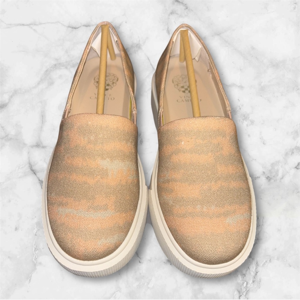 Vince Camuto Abbinna beige tie dye canvas platform sneakers size 5 new in box
